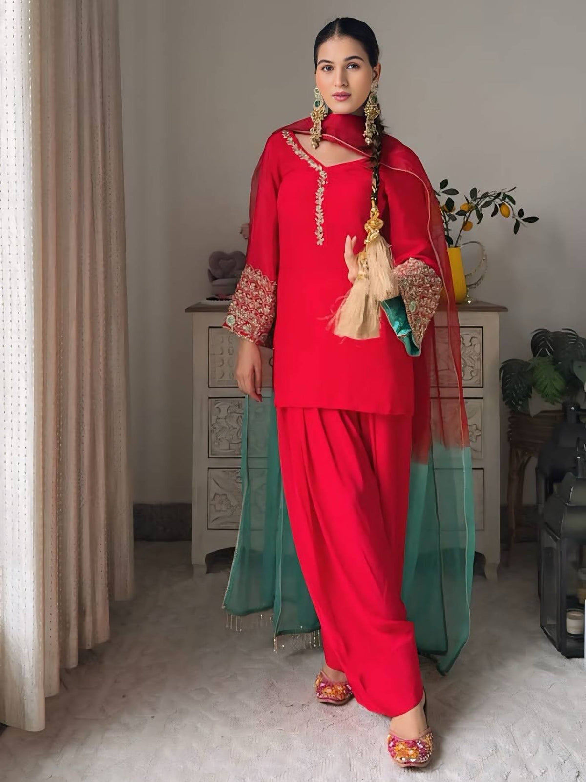 New Designer Farsi Suit Set in Heavy Fox Georgette with Embroidery Work