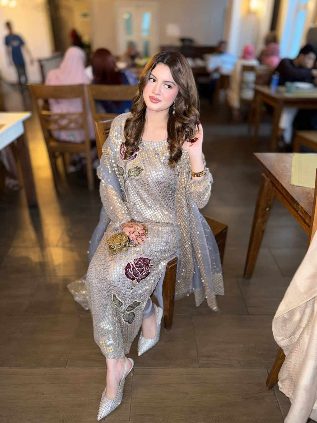 TWIL SEQUINS, FAUX GEORGETTE FABRIC✨KURTI, DUPATTA & PENT ✨